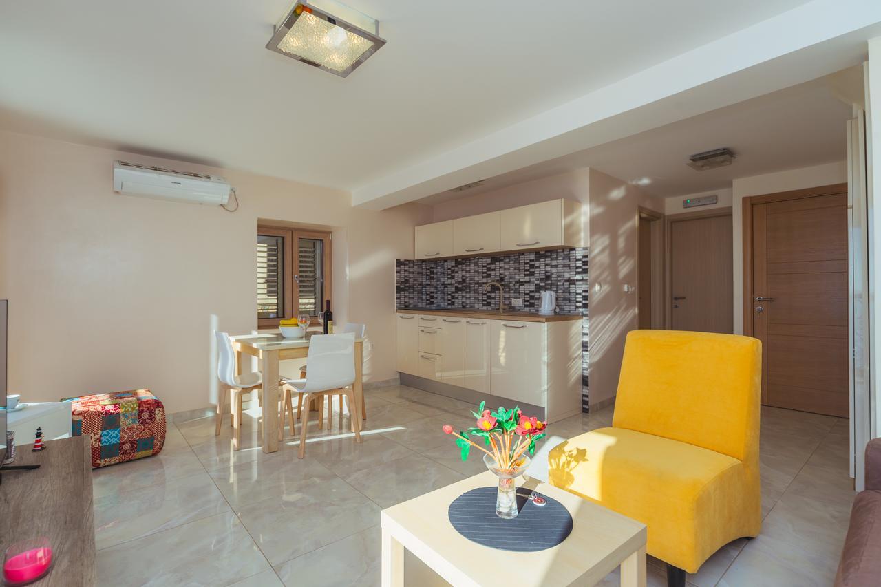 Apartments Galija Petrovac Lux المظهر الخارجي الصورة